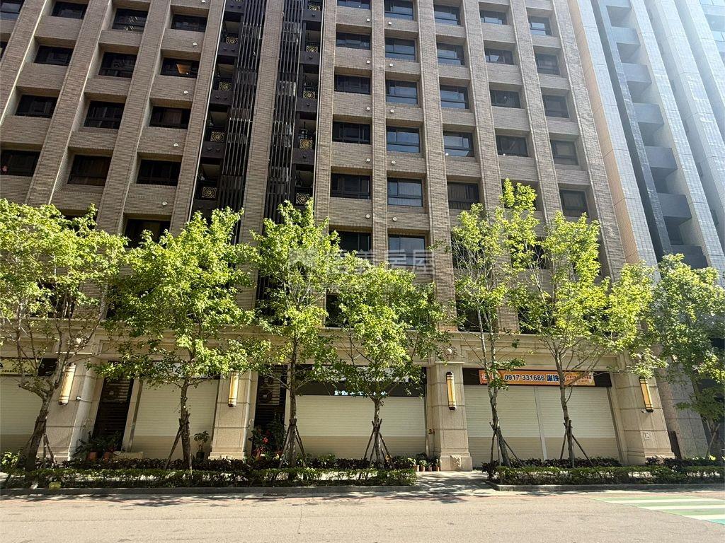 東區台中新站店面房屋室內格局與周邊環境