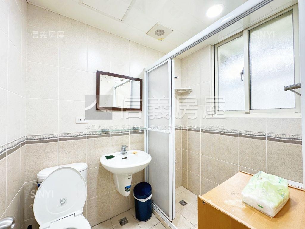 校園靜景黃金三樓宅房屋室內格局與周邊環境