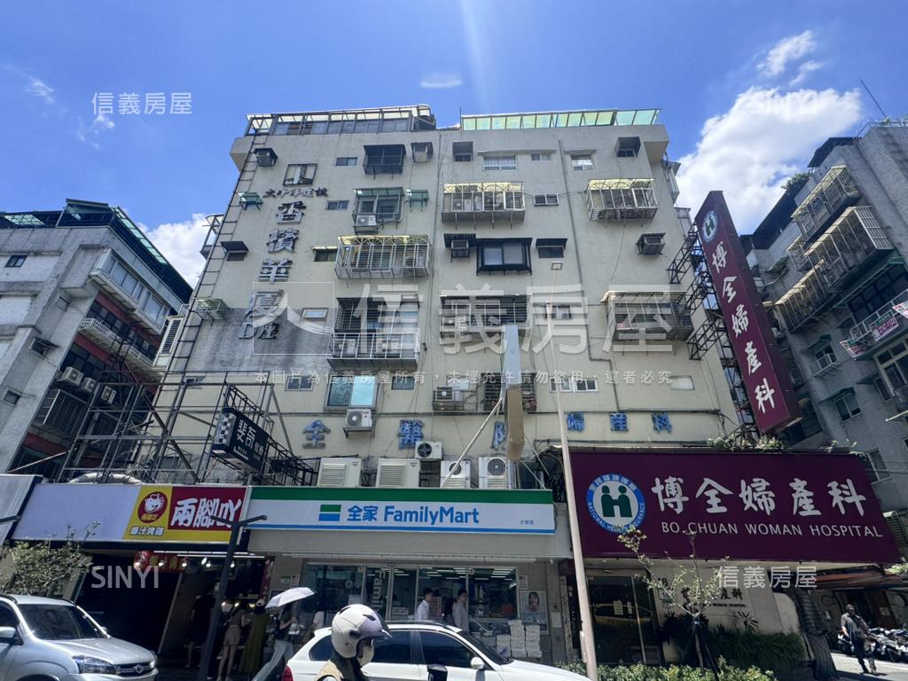 東區香檳ＳＯＧＯ精品套房房屋室內格局與周邊環境