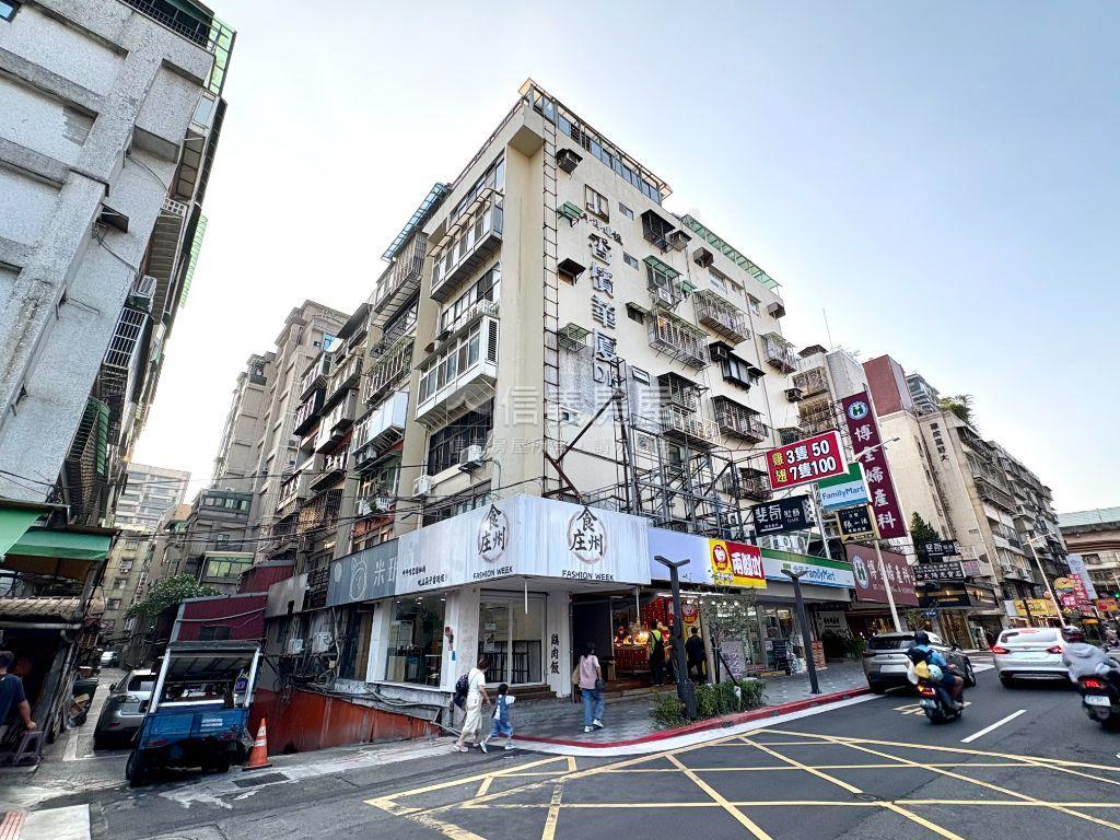 東區香檳ＳＯＧＯ精品套房房屋室內格局與周邊環境