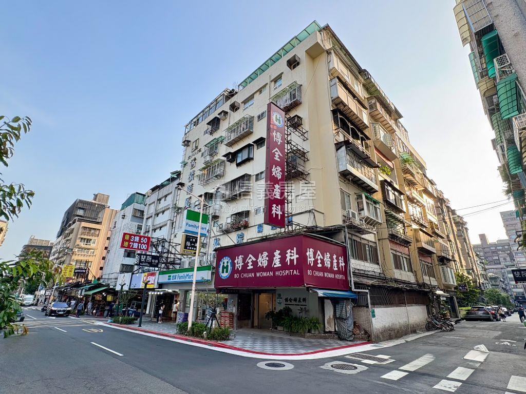 東區香檳ＳＯＧＯ精品套房房屋室內格局與周邊環境