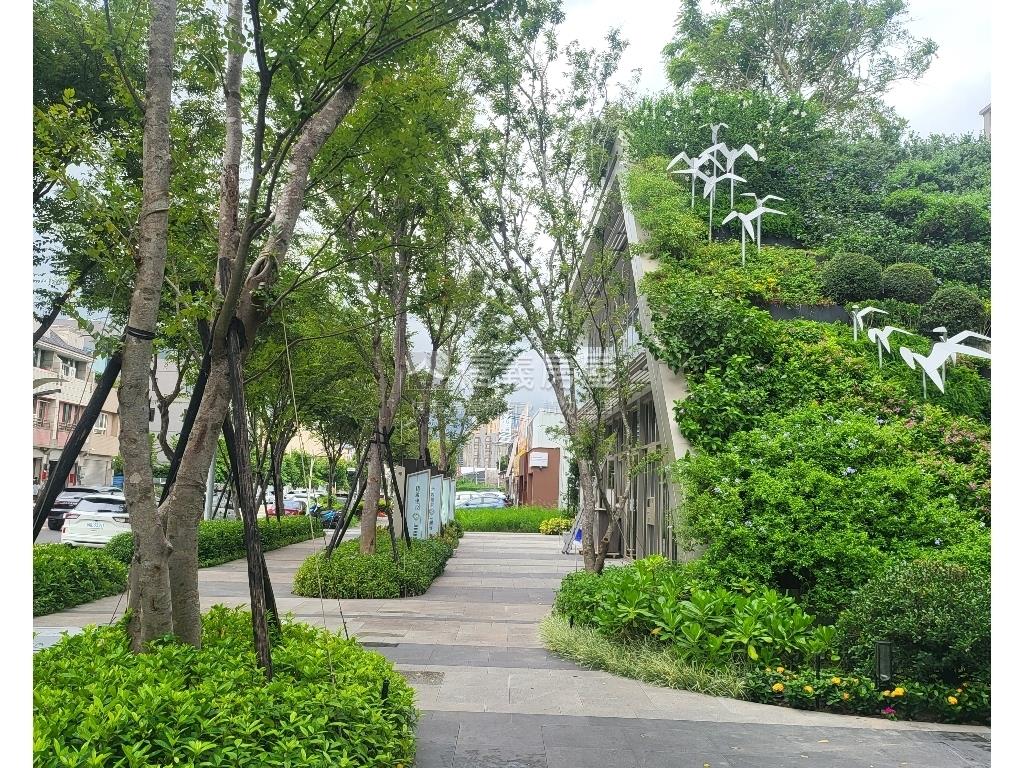 精銳店鋪雙店面房屋室內格局與周邊環境