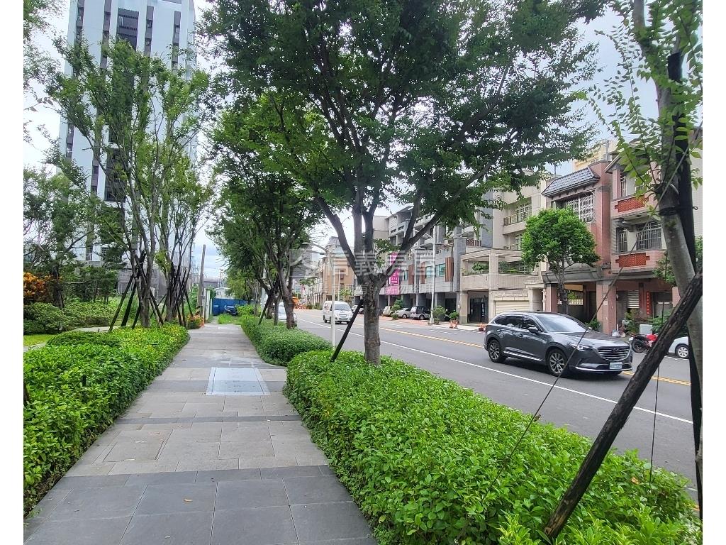 精銳店鋪雙店面房屋室內格局與周邊環境