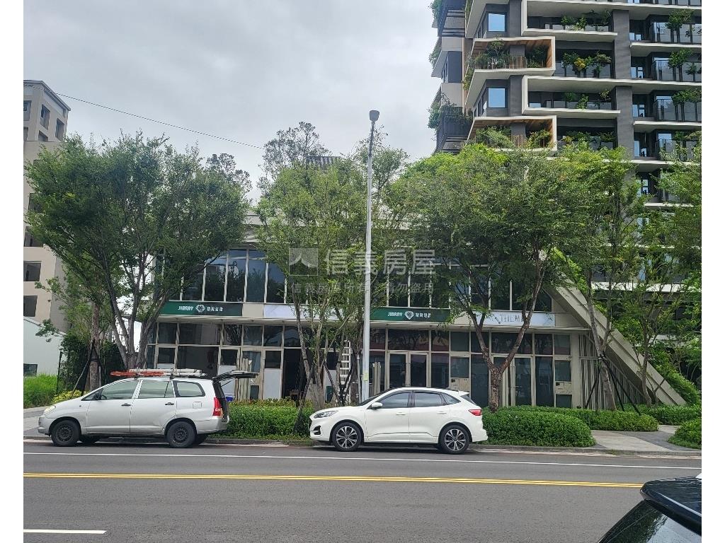 精銳店鋪雙店面房屋室內格局與周邊環境