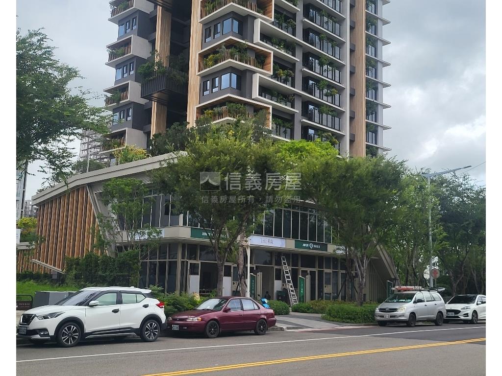精銳店鋪雙店面房屋室內格局與周邊環境