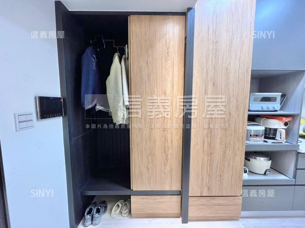 帝國頂客裝潢兩房車位房屋室內格局與周邊環境