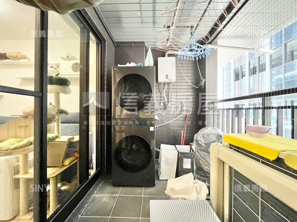 帝國頂客裝潢兩房車位房屋室內格局與周邊環境