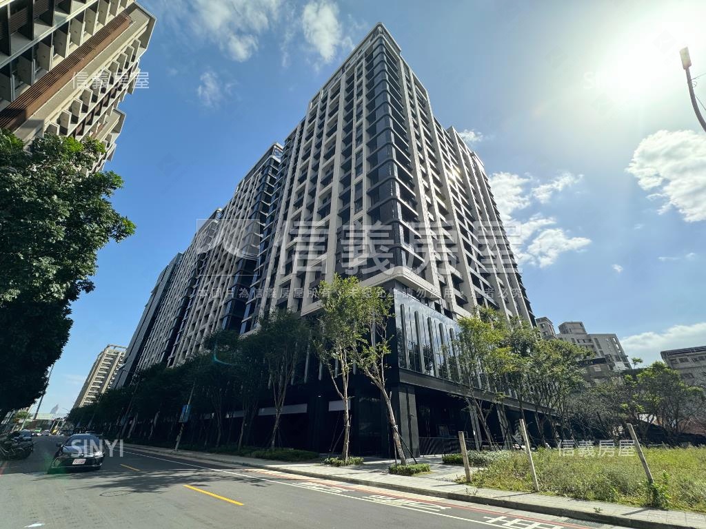 帝國頂客裝潢兩房車位房屋室內格局與周邊環境