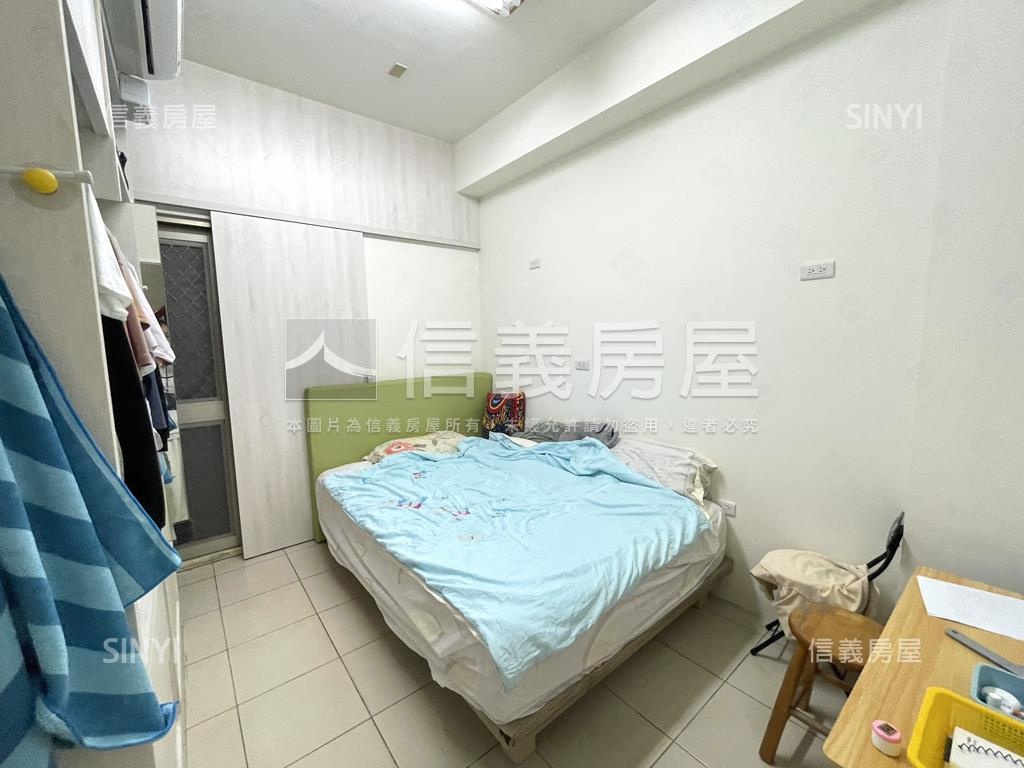 近中山商圈震後臨路店墅房屋室內格局與周邊環境