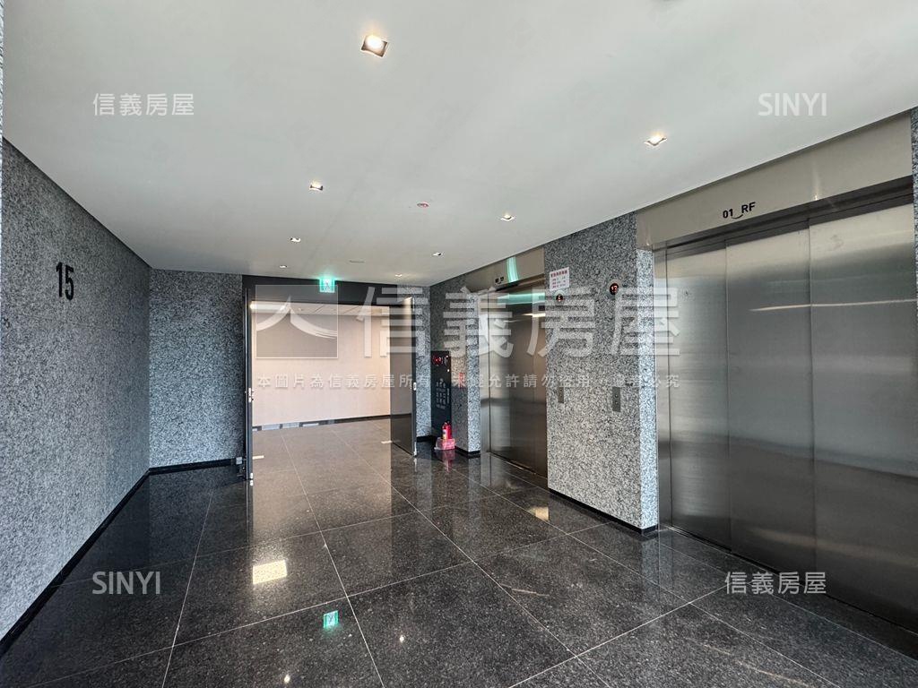 台灣科技Ａ辦高樓景觀三車房屋室內格局與周邊環境