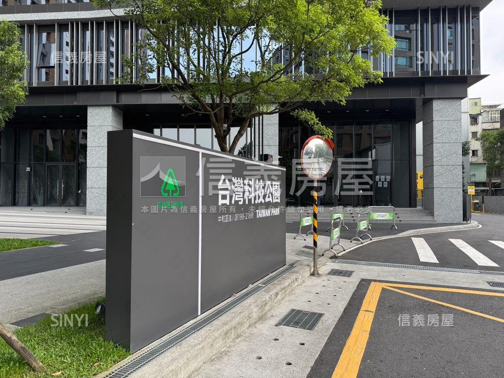 台灣科技Ａ辦高樓景觀三車房屋室內格局與周邊環境