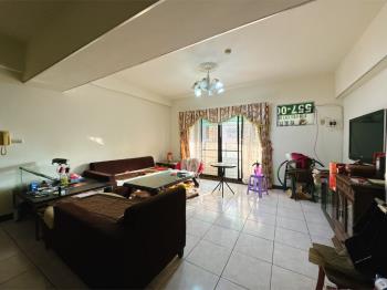 湖邦生活匯。稀有樓店首選