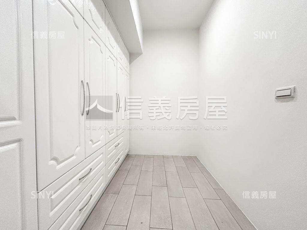 南港北流商圈邊間一樓房屋室內格局與周邊環境