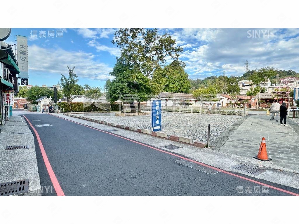 樹仁商圈旁臨路透天店面房屋室內格局與周邊環境
