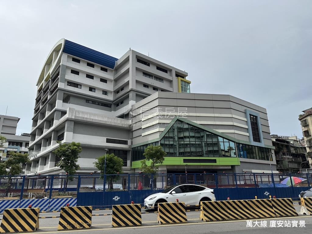 萬象ሻ丘房屋室內格局與周邊環境