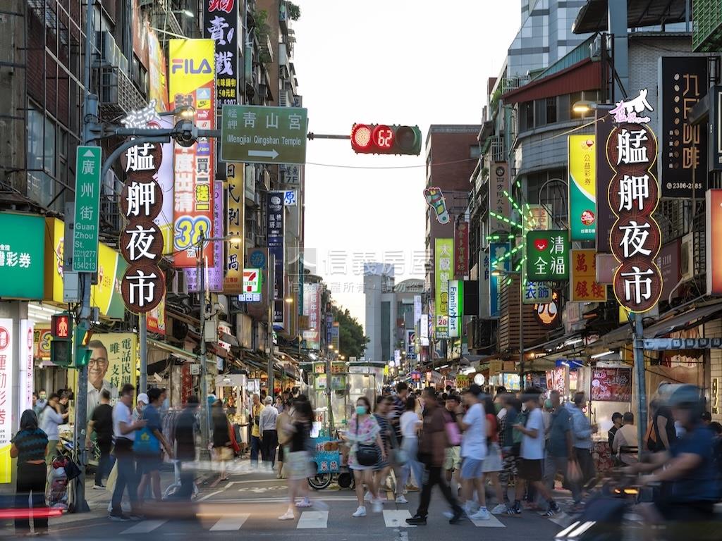 萬象ሻ丘房屋室內格局與周邊環境