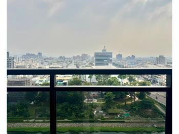 興大★全新３房平車首選