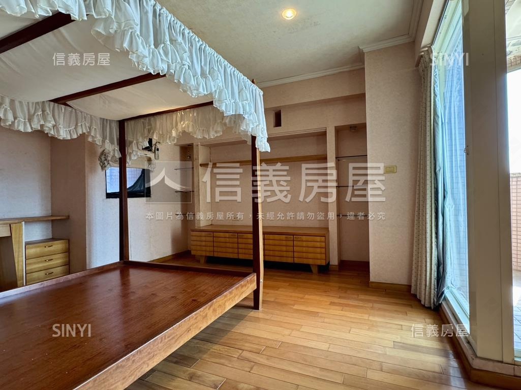 日月光高樓景觀帶車位房屋室內格局與周邊環境