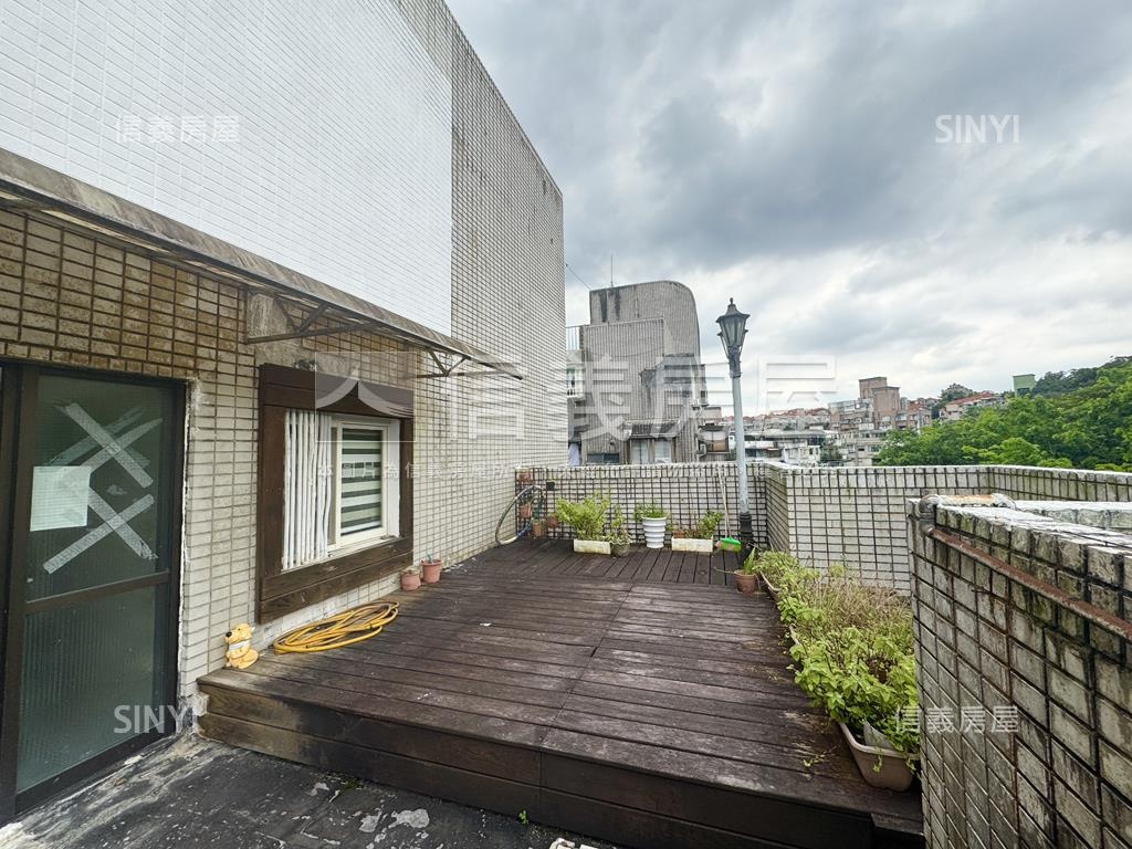 湖邦貴族精美套房房屋室內格局與周邊環境