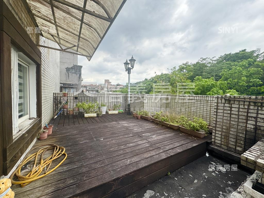 湖邦貴族精美套房房屋室內格局與周邊環境