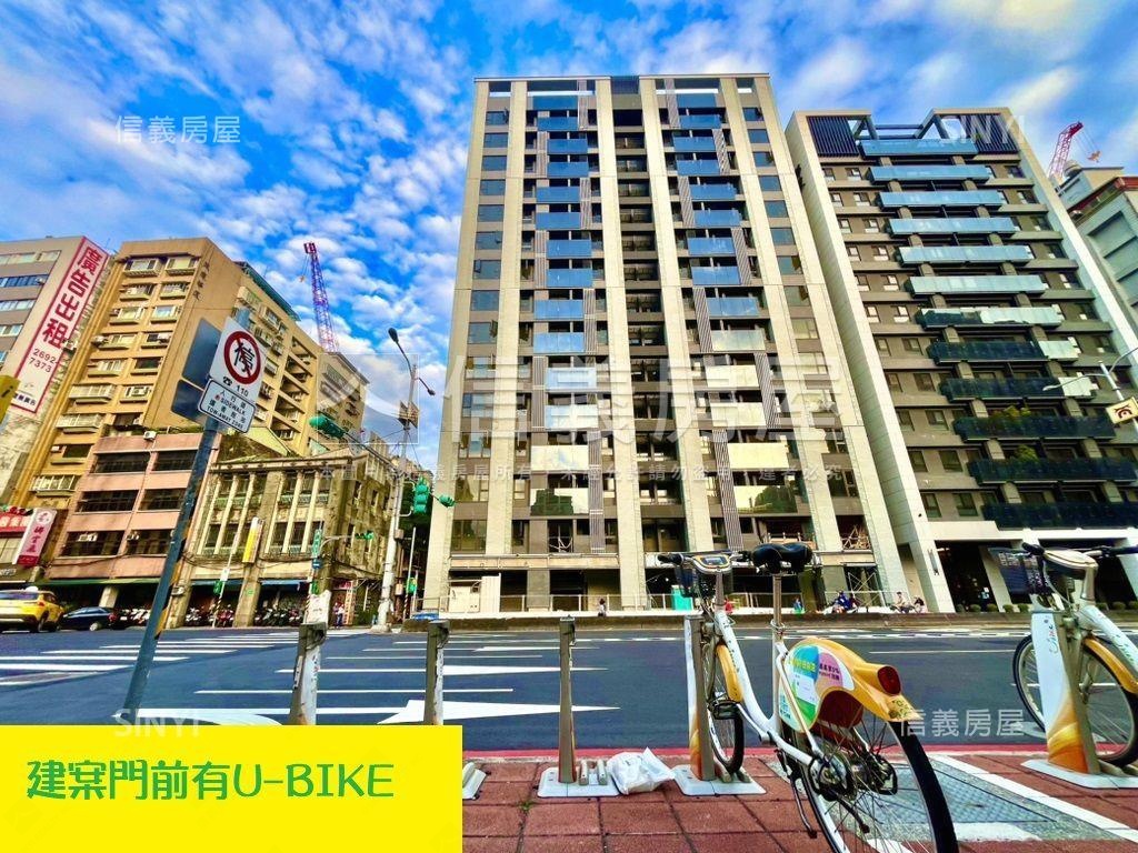 新碩文曲後棟１０樓三房房屋室內格局與周邊環境