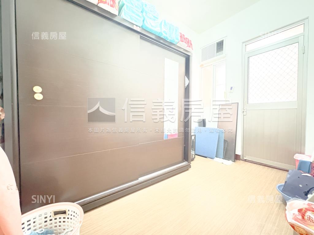 建工大昌商圈有間棒透天房屋室內格局與周邊環境