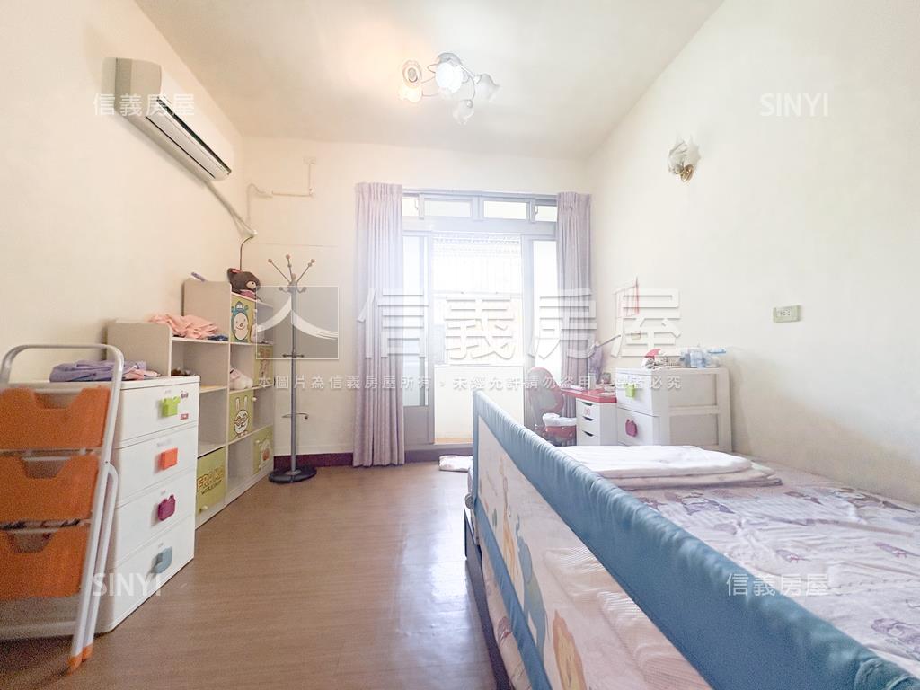 建工大昌商圈有間棒透天房屋室內格局與周邊環境