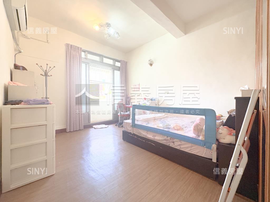 建工大昌商圈有間棒透天房屋室內格局與周邊環境