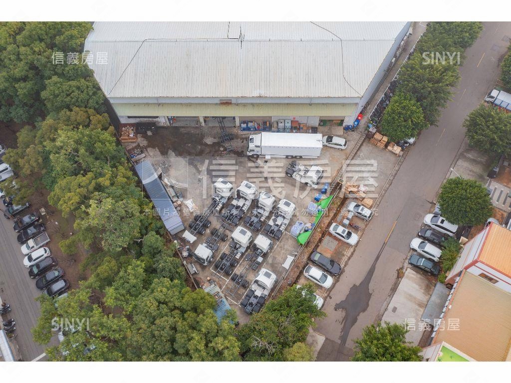 台中工業區四十路角地廠辦房屋室內格局與周邊環境