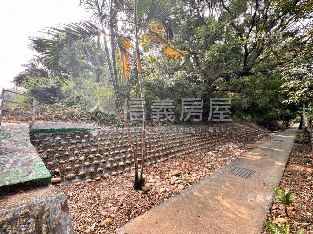 台中工業區四十路角地廠辦房屋室內格局與周邊環境