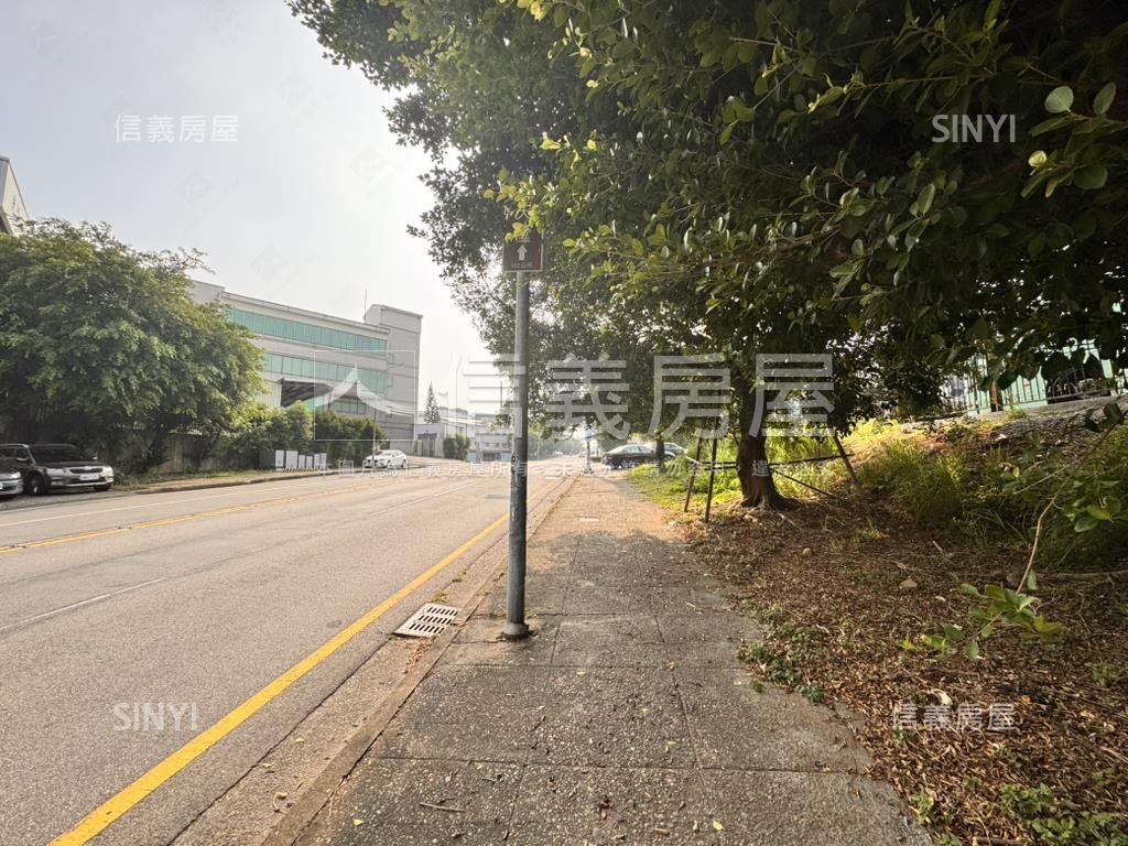 台中工業區四十路角地廠辦房屋室內格局與周邊環境