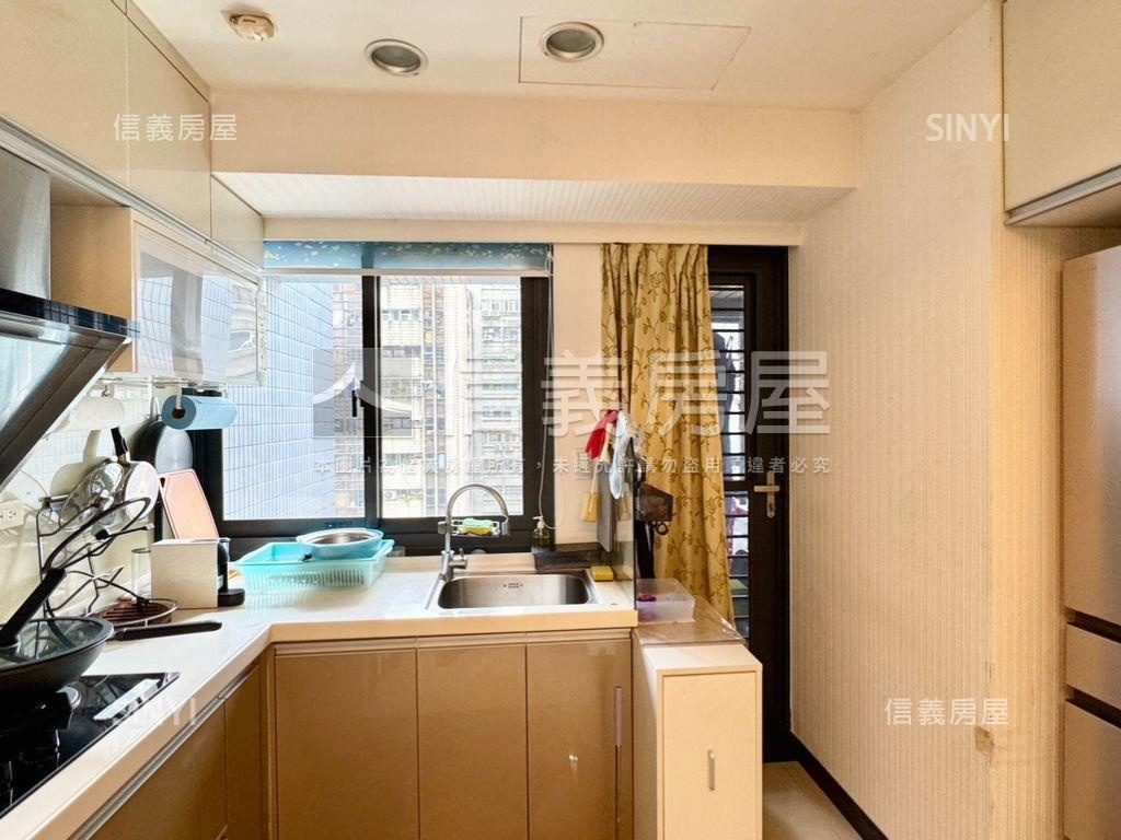 摩根精美小豪邸房屋室內格局與周邊環境