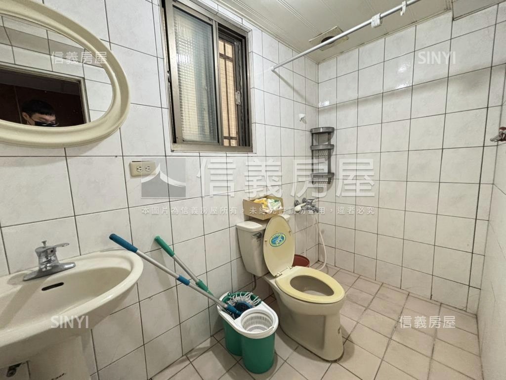 捷運旁一層一戶華廈房屋室內格局與周邊環境