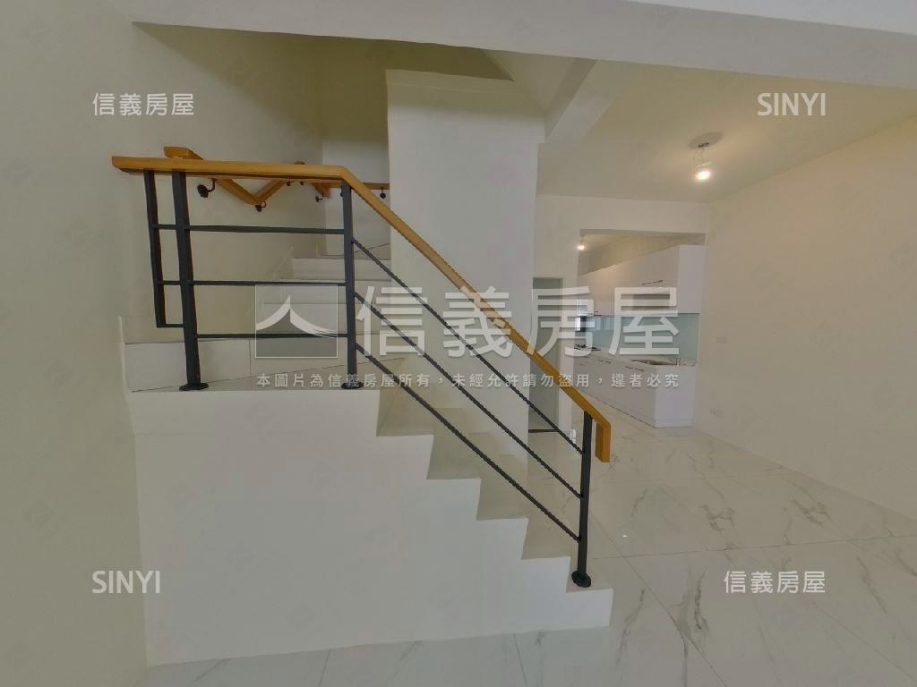 邊間重整理過孝親別墅房屋室內格局與周邊環境