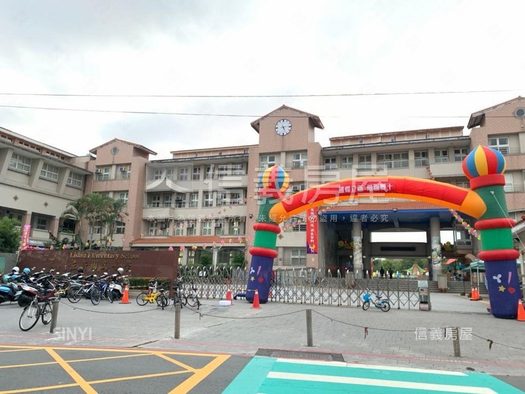 邊間重整理過孝親別墅房屋室內格局與周邊環境