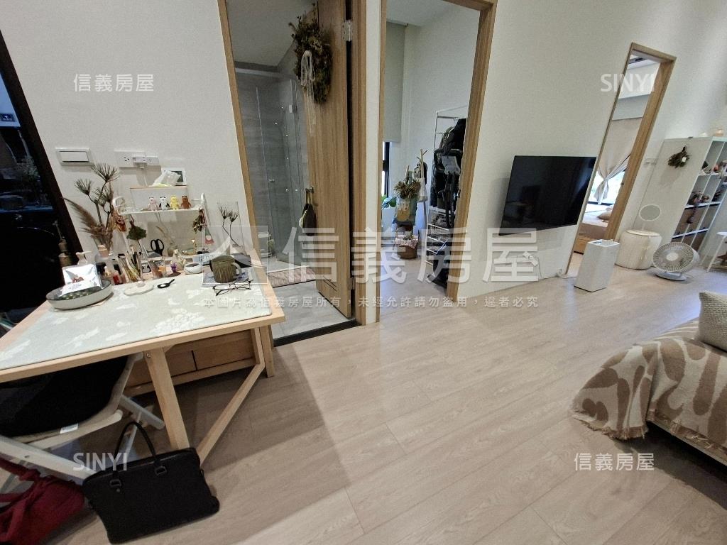 花園綻兩房好漂亮房屋室內格局與周邊環境