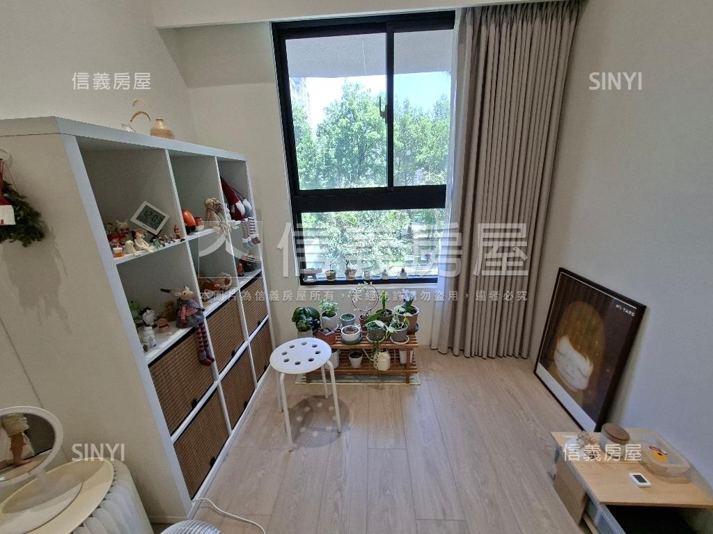 花園綻兩房好漂亮房屋室內格局與周邊環境