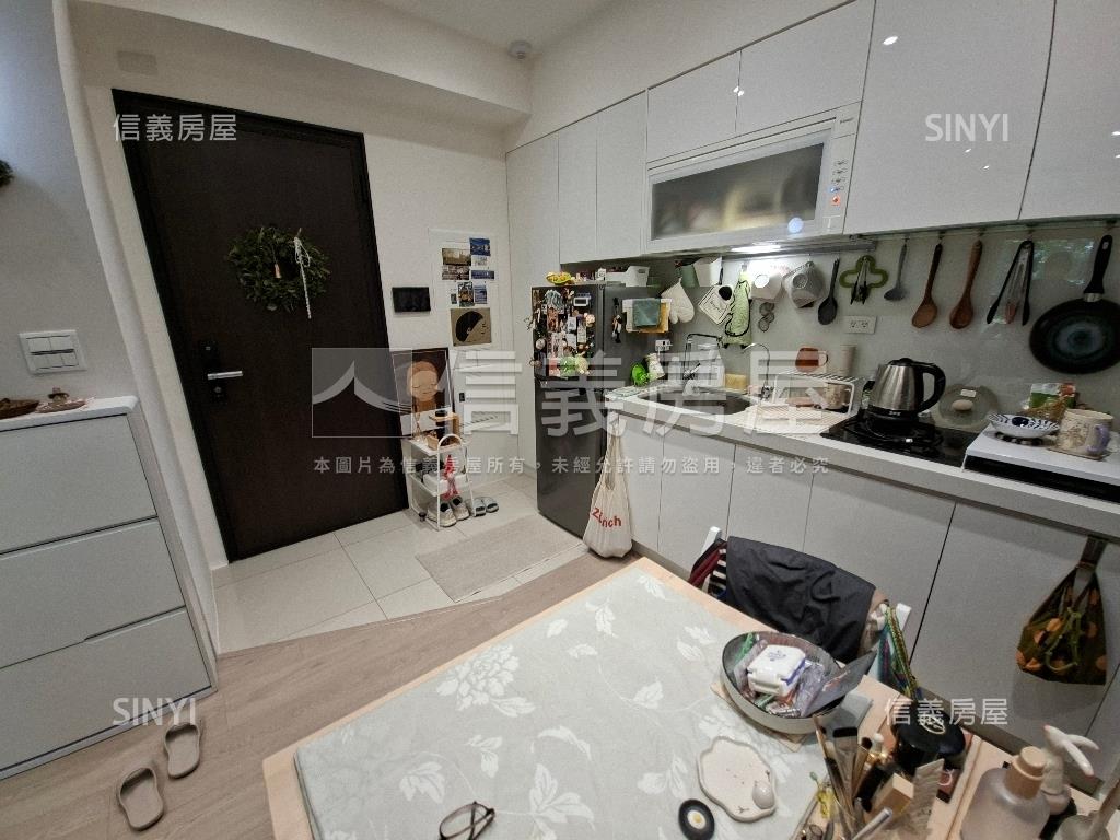 花園綻兩房好漂亮房屋室內格局與周邊環境