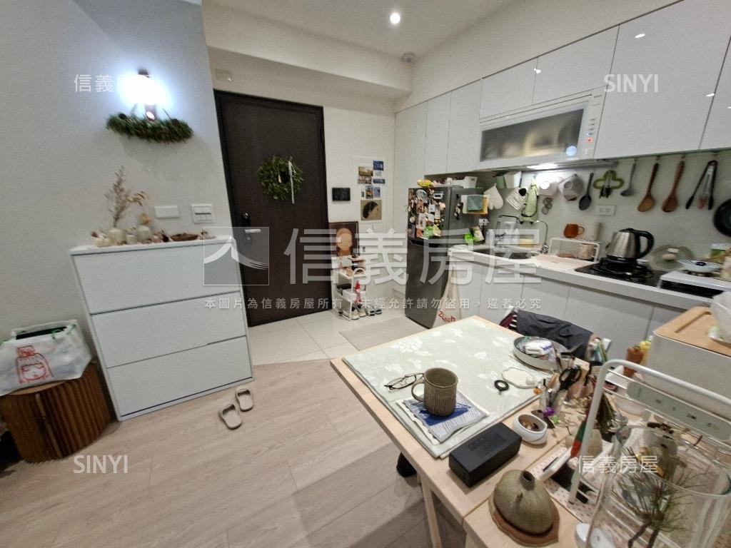 花園綻兩房好漂亮房屋室內格局與周邊環境