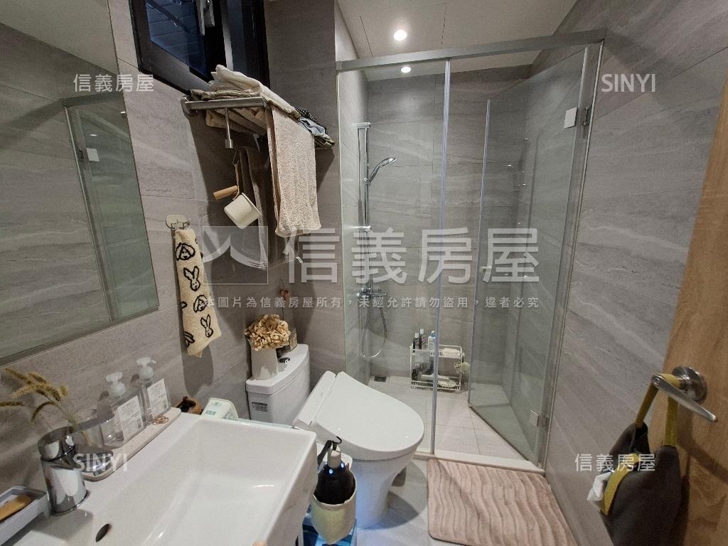 花園綻兩房好漂亮房屋室內格局與周邊環境