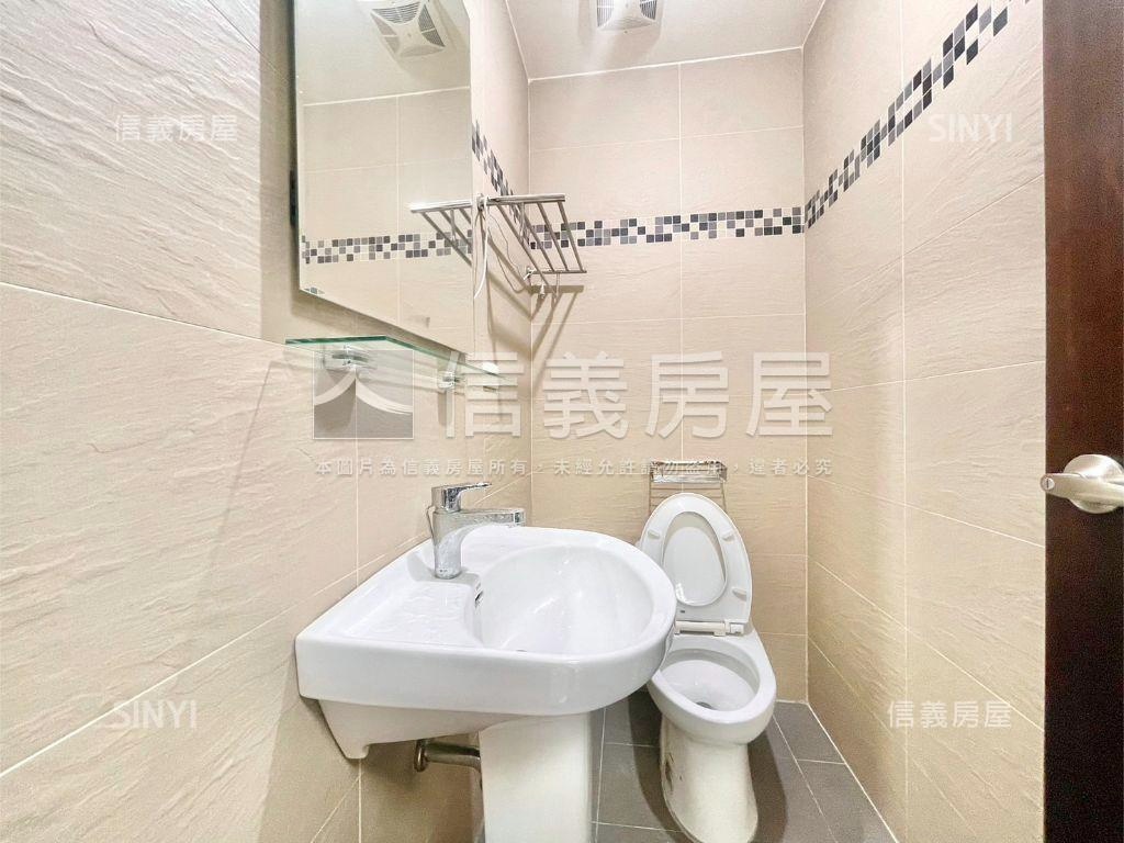 雲鼎店面＆二樓辦公室房屋室內格局與周邊環境