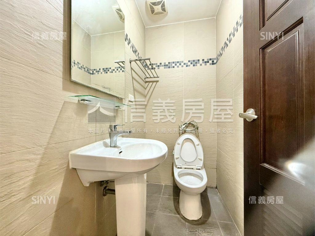 雲鼎店面＆二樓辦公室房屋室內格局與周邊環境