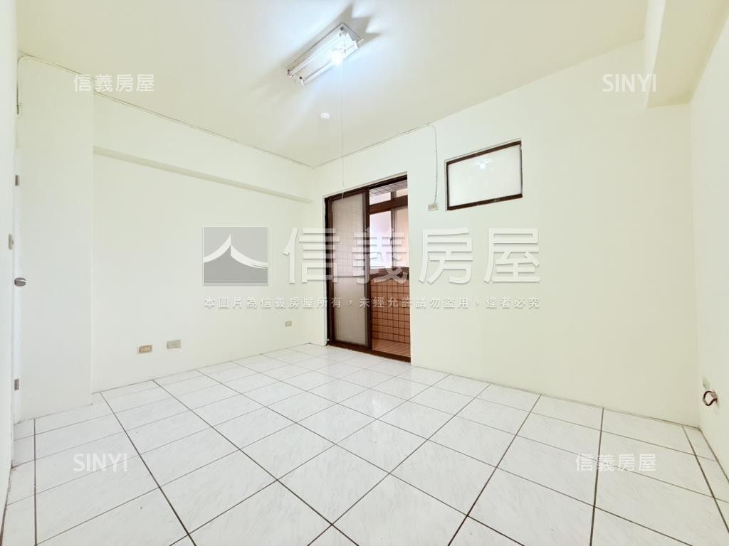 校園狀元地露台景觀有車位房屋室內格局與周邊環境