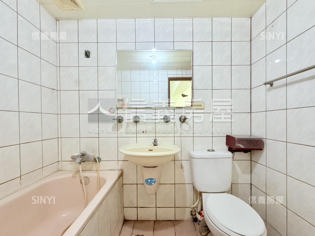 校園狀元地露台景觀有車位房屋室內格局與周邊環境