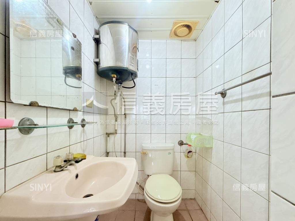 校園狀元地露台景觀有車位房屋室內格局與周邊環境