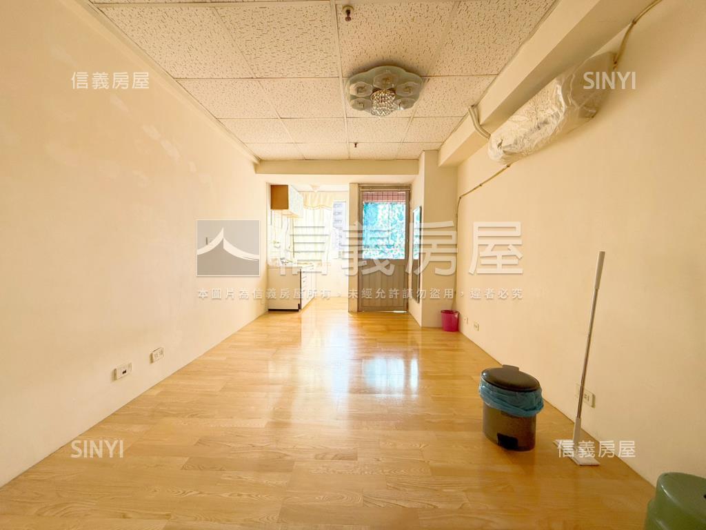 五權車站旁有陽台套房房屋室內格局與周邊環境