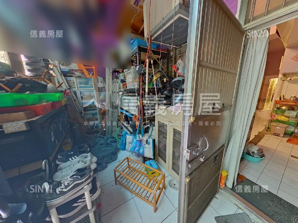 莊敬路稀有一樓經典店住房屋室內格局與周邊環境