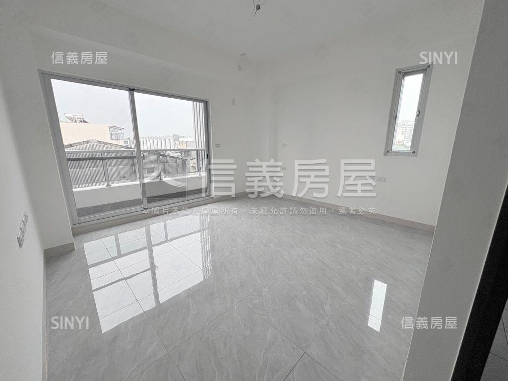 五華苑約１年新成屋透天房屋室內格局與周邊環境