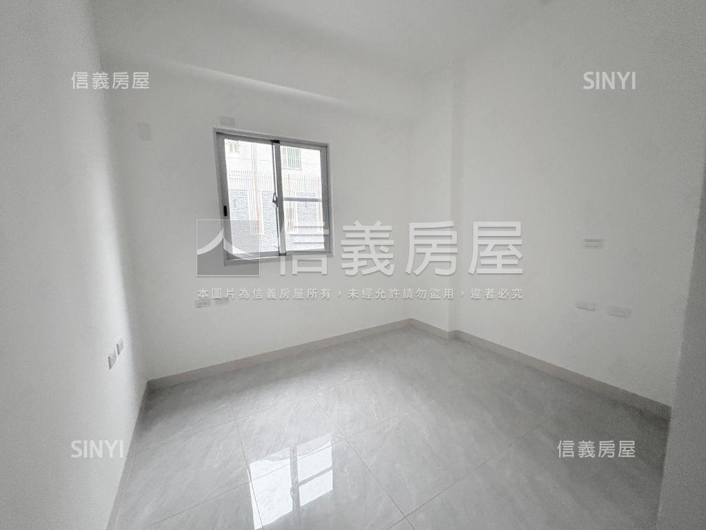 五華苑約１年新成屋透天房屋室內格局與周邊環境