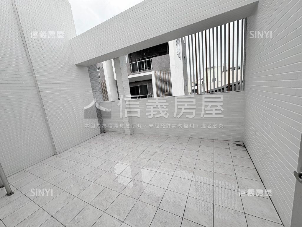 五華苑約１年新成屋透天房屋室內格局與周邊環境